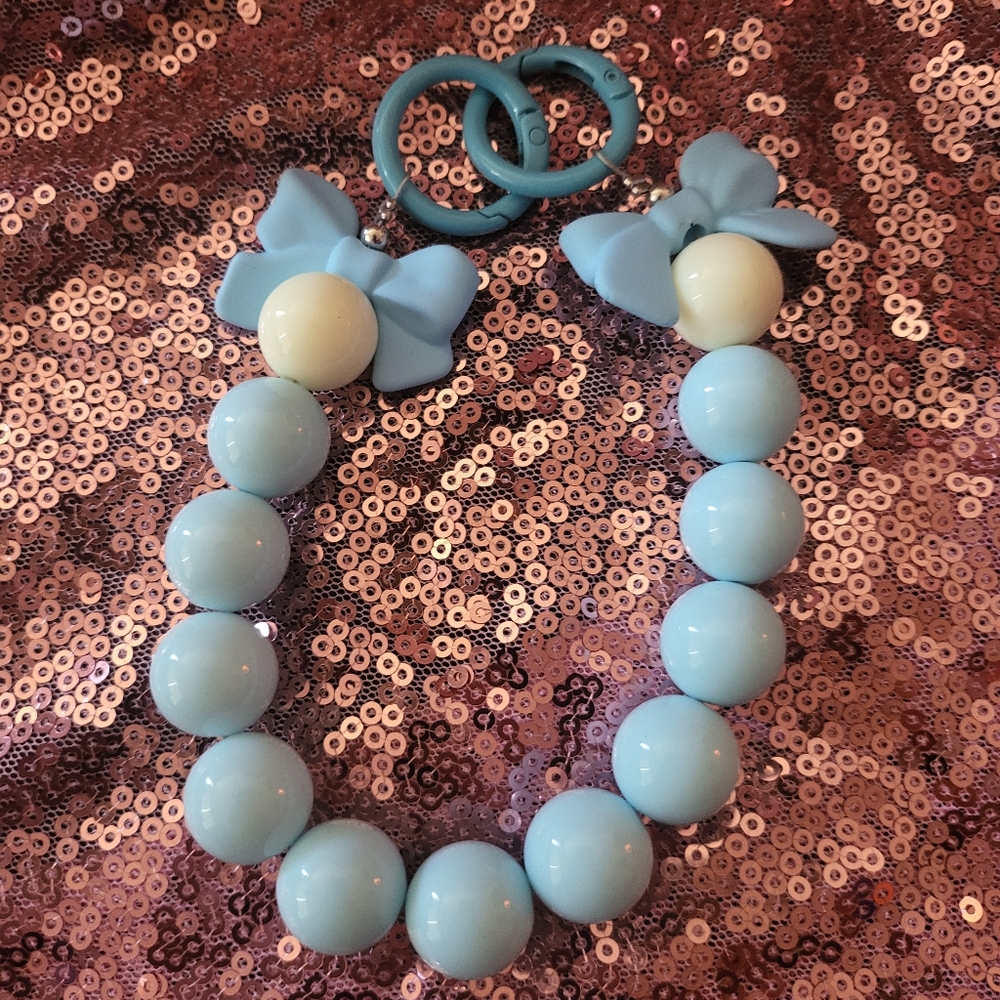 Turquoise Beaded Bracelet with Bow Accent